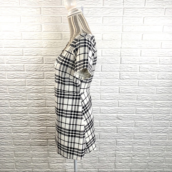 Motherhood Maternity Black & White Plaid Top - Picture 5 of 6
